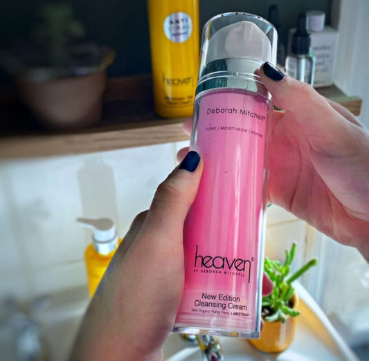 SLEEPING WITH YOUR MAKEUP ON